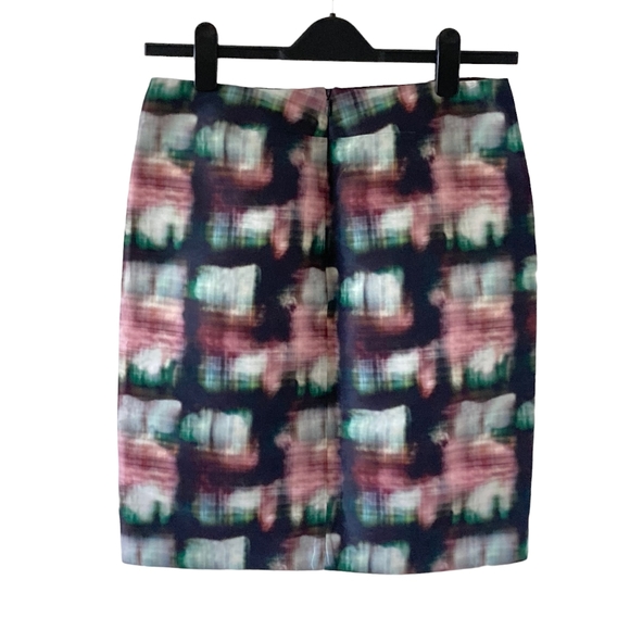 Cos Women's Satin Feel Skirt - UK Size 10/12 - Elegance and Comfort Combined - Picture 3 of 16